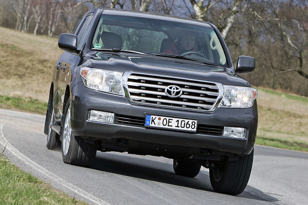 Toyota Land Cruiser V8
