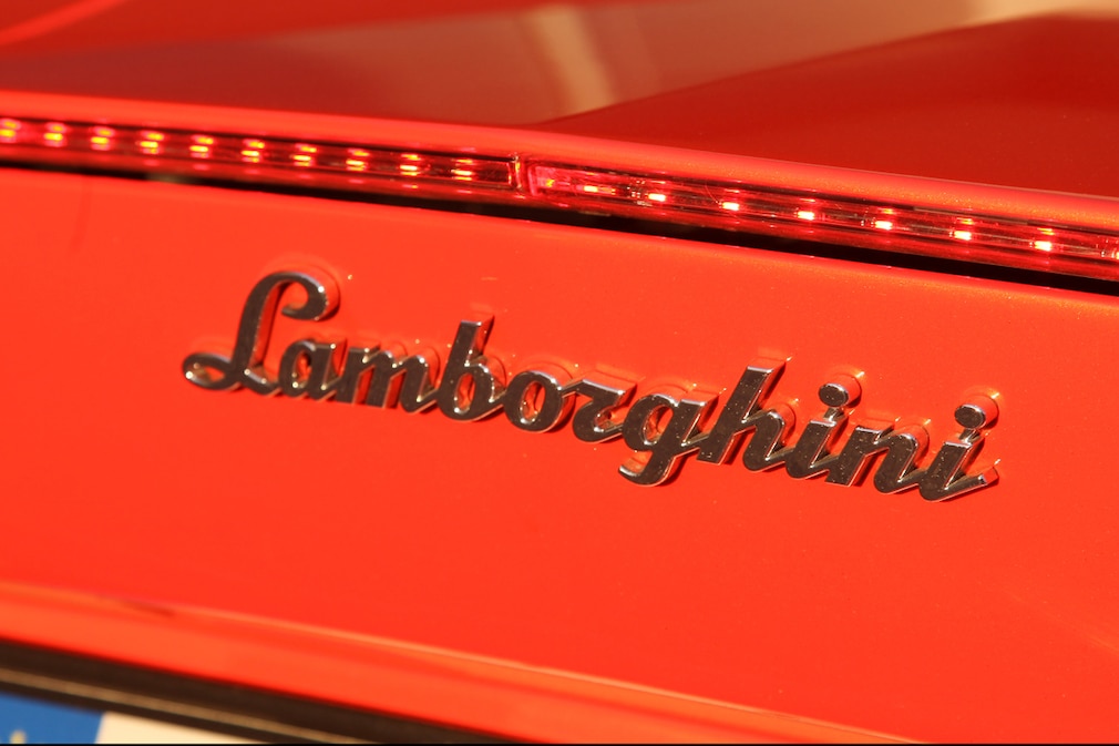 Lamborghini Aventador LP 700-4