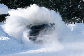 Erlkönig Lamborghini Aventador im Schnee