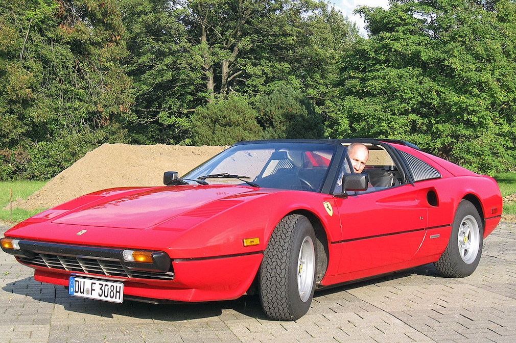 140 Ferrari 308 GTSi (1982)