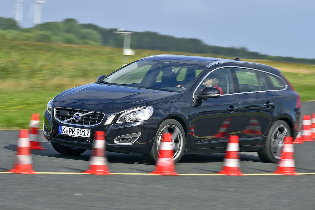 Volvo V60 D4