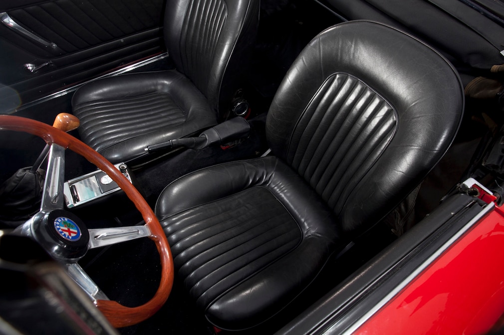 Alfa Romeo 1750 Spider