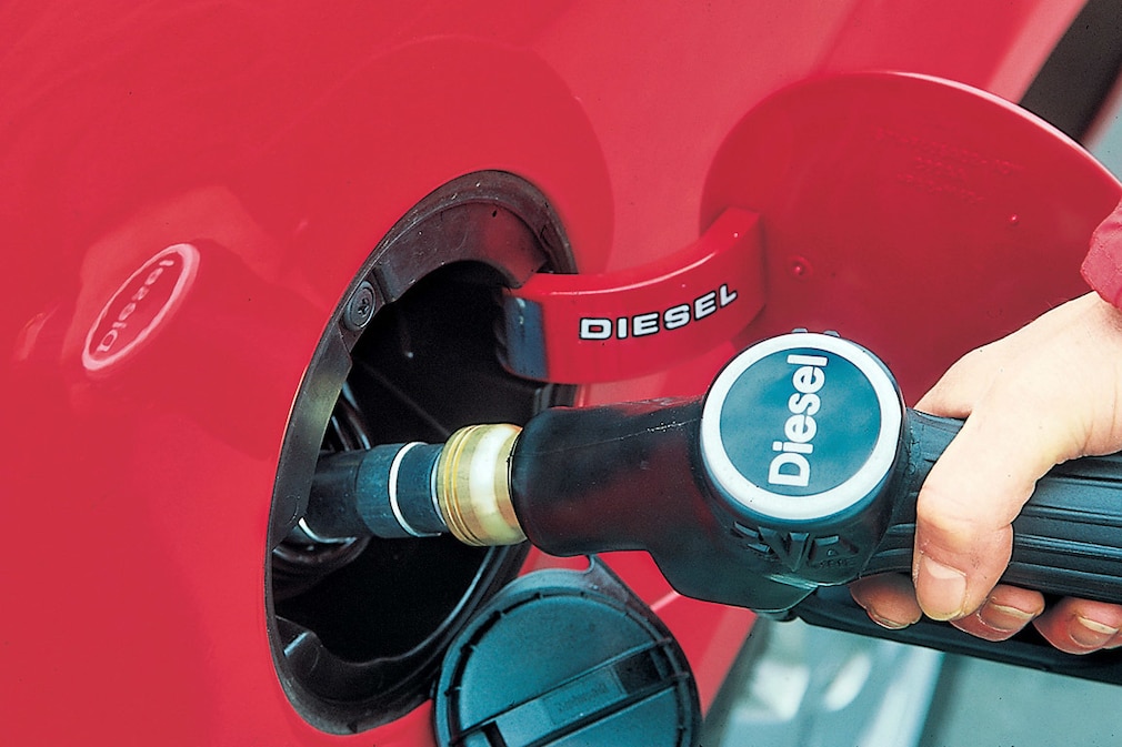 EU-Parlament berät über höhere Dieselsteuer