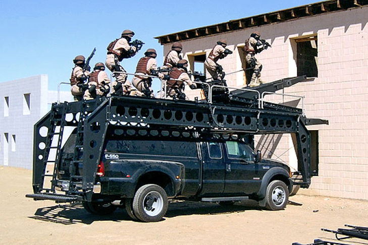 Bilder: Der Monster-Truck der Elitepolizei
