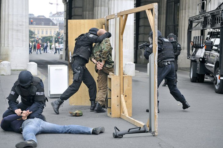 Bilder: Der Monster-Truck der Elitepolizei