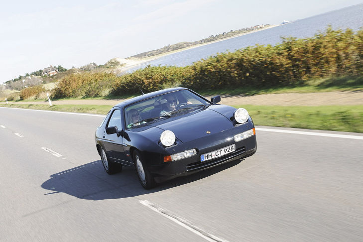 Porsche 928 S4