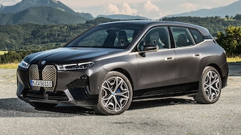 BMW iX