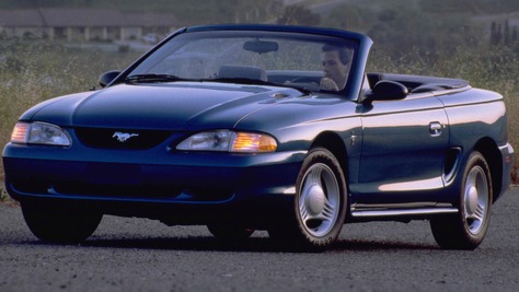 Ford Mustang 4