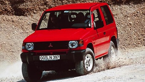 Mitsubishi Pajero V20