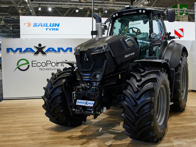 Deutz-Fahr-Traktor mit Reifen der Sailun-Schwestermarke Maxam. Die Nachhaltigkeit der EcoPoint<sup>3</sup>-Technologie spielt in diesem Sektor eine besonders gro�e Rolle.